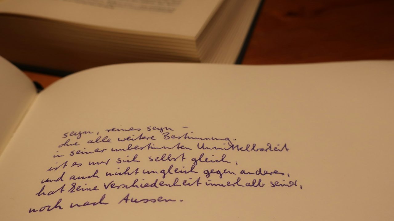 काव्यात्मक सफर: गुलज़ार की कालजयी शायरी से लेकर अमेरिका की सड़कों तक, शब्दों का अनूठा उत्सव